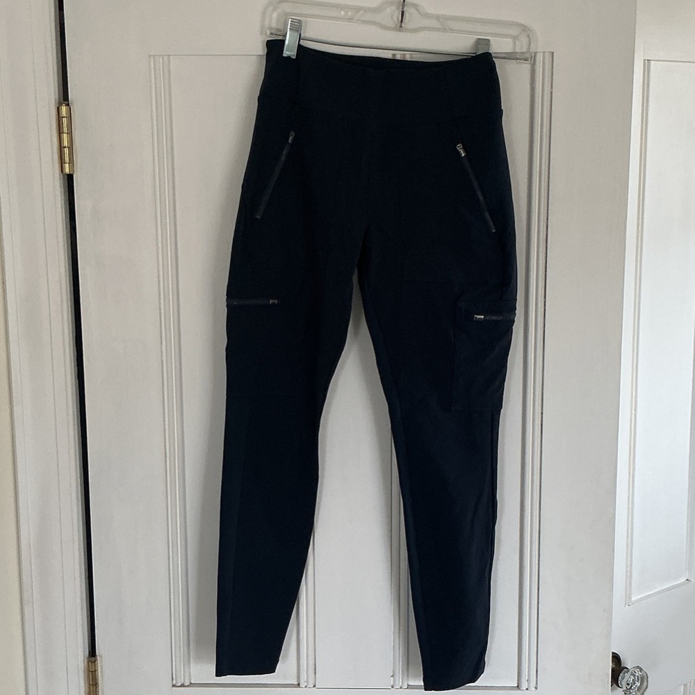 Athleta Headlands Hybrid Cargo pants in navy blue